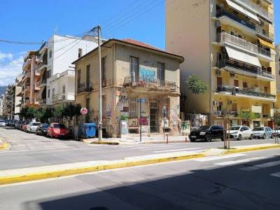 Αποσπασματικές επιλογές με πολύ υψηλό κόστος