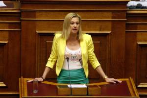 Ραχήλ Μακρή: Επίθεση στην εφημερίδα "Καθημερινή"