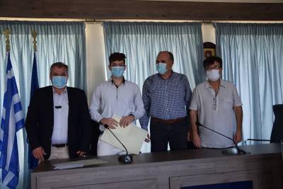 Απονεμήθηκαν σε αριστούχους τα βραβεία Βλαχοδημήτρη