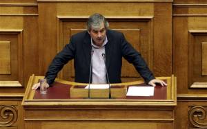 Στήριξη της σταφίδας ζητεί ο Θαν. Πετράκος