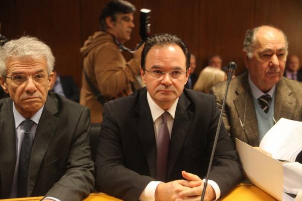 Την ενοχή του Γ. Παπακωνσταντίνου και για τα δύο αδικήματα πρότεινε η εισαγγελέας