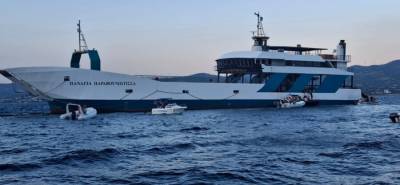 Στον εισαγγελέα ο καπετάνιος του πλοίου που προσάραξε σε βραχονησίδα στα Στύρα (βίντεο)