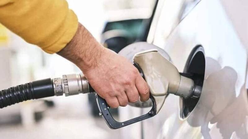 Ακρίβεια: Μια ανάσα από τα 2 ευρώ η τιμή της αμόλυβδης – Συναγερμός για νέο ράλι αυξήσεων (βίντεο)