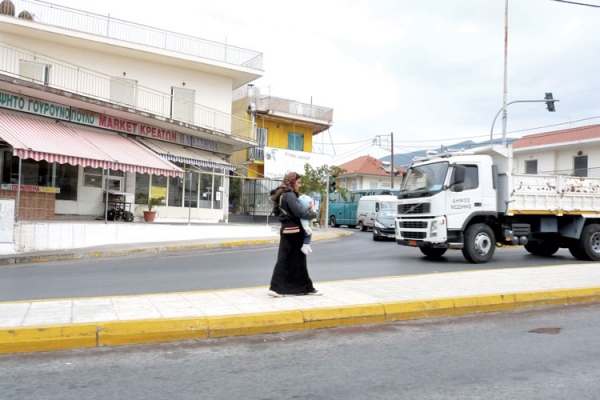 Νέα φουρνιά επαιτών στα φανάρια της Καλαμάτας