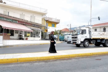 Νέα φουρνιά επαιτών στα φανάρια της Καλαμάτας