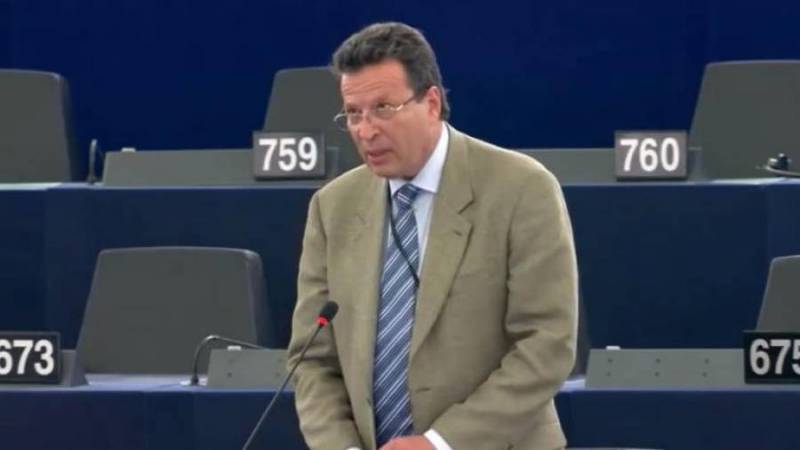 Γιώργος Κύρτσος: Στο προσφυγικό - μεταναστευτικό ο ένας καταγγέλλει τον άλλον ενώ η Ελλάδα πληρώνει τον λογαριασμό