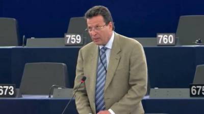 Γιώργος Κύρτσος: Στο προσφυγικό - μεταναστευτικό ο ένας καταγγέλλει τον άλλον ενώ η Ελλάδα πληρώνει τον λογαριασμό