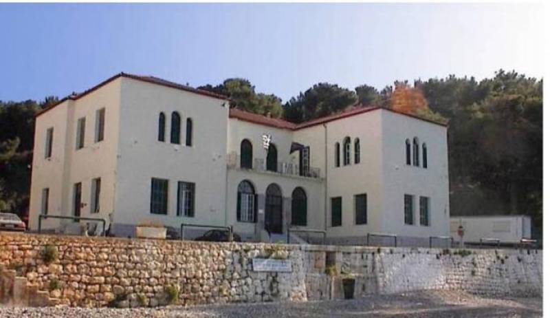 Καφαντάρης κατά Καρβέλα για το Παλαιό Γυμνάσιο Πύλου