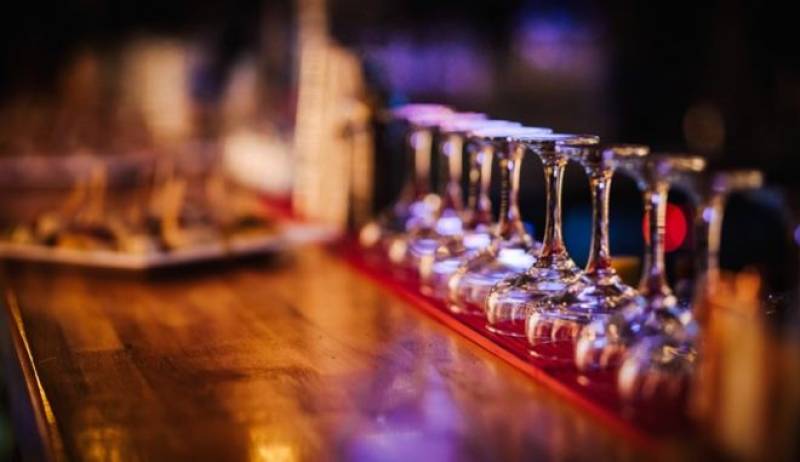 AΑΔΕ: Φοροδιαφυγή άνω των 600.000 ευρώ σε γνωστό bar - restaurant της Γλυφάδας