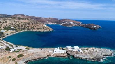 Vogue: Η Σίφνος στα 11 καλύτερα ταξιδιωτικά μέρη του κόσμου για το 2024