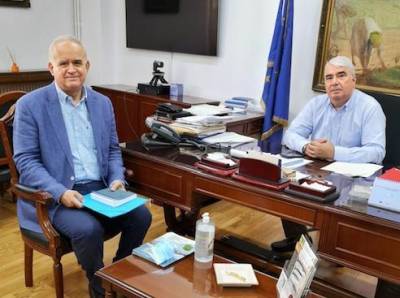 Λαμπρόπουλος σε Κεδίκογλου για αναδιάρθρωση συκιάς