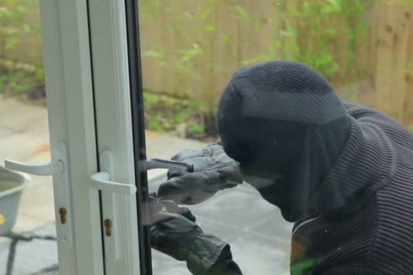 15χρονος έκλεψε εξοχικό στο Δρακονέρι Μεσσήνης