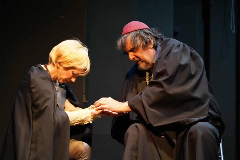 Κερδίστε προσκλήσεις για την παράσταση "Αγία Ιωάννα" του Τζωρζτ Μπέρναρ Σω στο Θέατρο της Ημέρας (Νικήτρια)