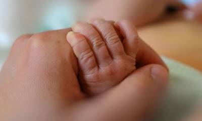 Αχαΐα: Βρέφος 19 ημερών πέθανε στον ύπνο του