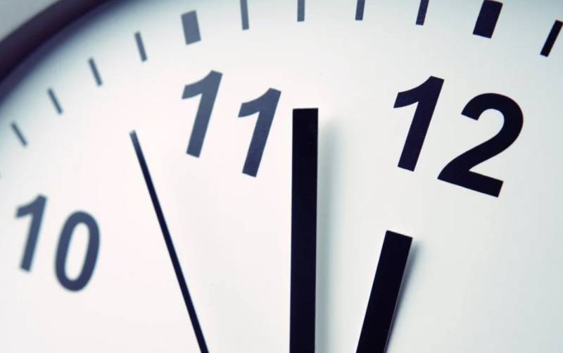 Πότε θα πάμε τα ρολόγια μας μπροστά - Ο λόγος που έχει «παγώσει» η κατάργηση του μέτρου