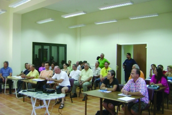 Ξεκίνησε στην Κυπαρισσία το σεμινάριο μελισσοκομίας