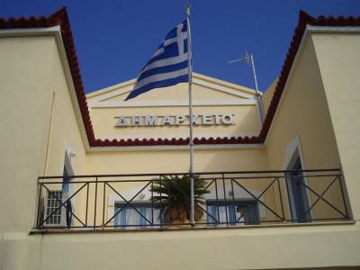 Αυλωνίτες της Αθήνας κατά Κατσίβελα