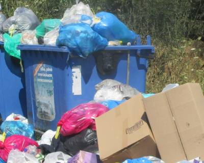 Εντείνονται οι αντιδράσεις για τα σκουπίδια στο Δήμο Οιχαλίας
