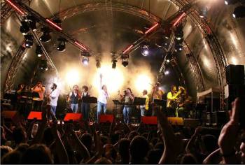 Οι "Melios Balkana Mama" σήμερα στο Live Festival στα Παπλωματάδικα