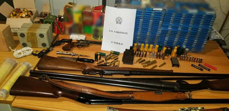 Σπάρτη: Τρεις συλλήψεις για λαθραία τσιγάρα - Τί βρήκε η ΕΛΑΣ σε σπίτι στη Μάνη