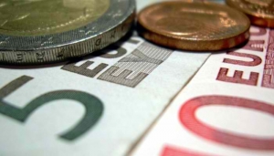 Τελειώνει το... πάρτι και στην αυτοδιοίκηση - Η ύφεση χτυπάει δήμους και περιφέρειες