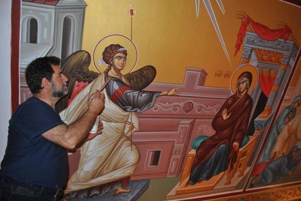 Αγιογραφώντας την πρώτη ορθόδοξη εκκλησία στον... Βόρειο Πόλο (φωτογραφίες)