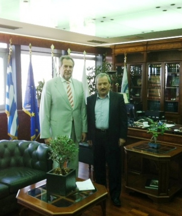 Παρέμβαση Κουσελά σε Παπουτσή για τη λειτουργία του Τμήματος Μεταγωγών στην Καλαμάτα