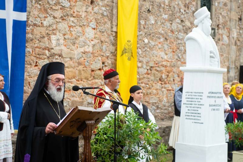 Ο μητροπολίτης στην εκδήλωση τιμής για τον Παπαφλέσσα: “Πατριώτες δεν είναι αυτοί που πιστεύουν στα “ήρεμα νερά” και στις δημόσιες σχέσεις”
