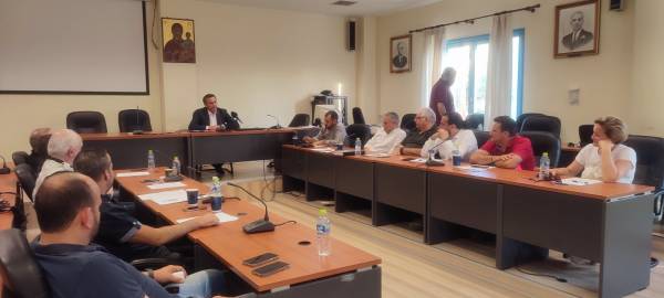 Κυπαρισσία: Κοινή σύσκεψη φορέων Μεσσηνίας και Ηλείας για το Πύργος - Τσακώνα (βίντεο)