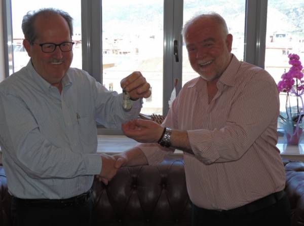 Καλαμάτα: Παράδοση κλειδιών στο “Δημόκριτο”