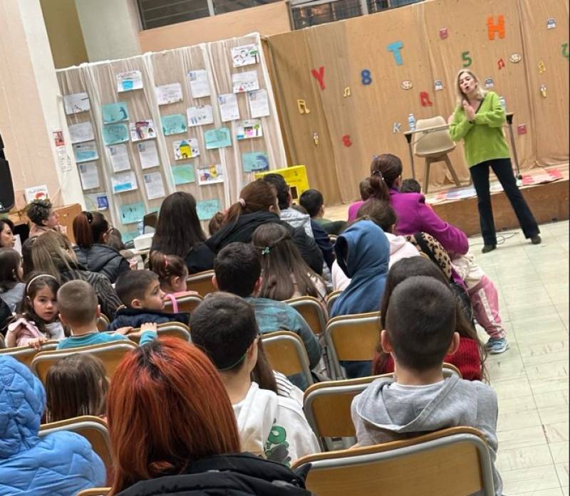 1ο Δημοτικό Καλαμάτας: Παρουσιάστηκαν τα βιβλία της Αλκηστης Χαλικιά