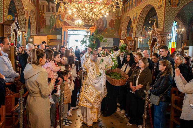 Η "Πρώτη" Ανάσταση στην Καλαμάτα (φωτογραφίες)