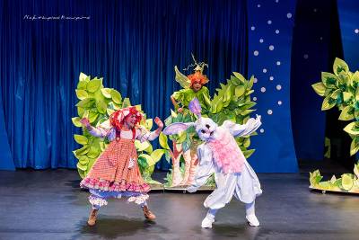 “Χένσελ και Γκρέτελ” από την Κάρμεν Ρουγγέρη στο Κάστρο Καλαμάτας