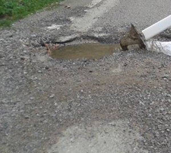 Αποκατάσταση βυθίσματος στο Γούπατα - Ακοβος