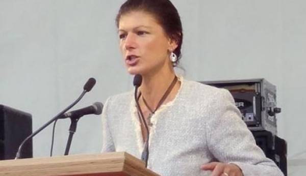 Die Linke: Μια υποταγή στους δανειστές θα ήταν το χειρότερο μήνυμα