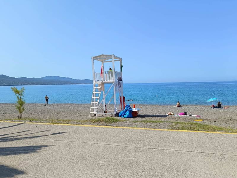 Πιλοτική επέκταση παρουσίας ναυαγοσωστών: Ο Γιώργος Μιχαλιός στην “Ε” για πιθανή επέκταση σεζόν και ωραρίου