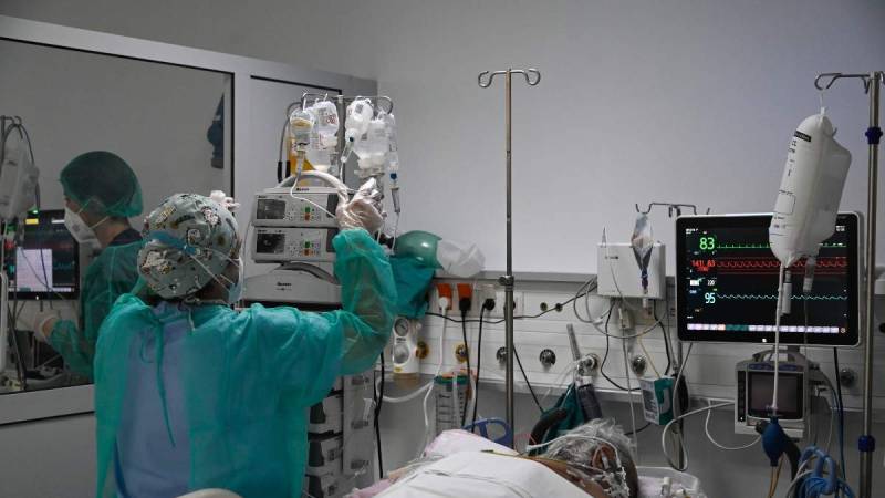 Παυλάκης: «Μέχρι και 10.000 οι νεκροί τους επόμενους μήνες»