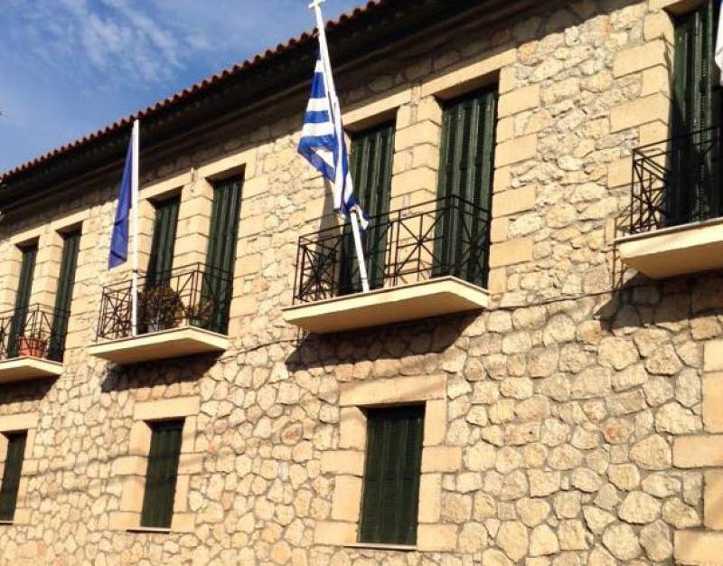 10 εργάτες στη Δυτική Μάνη