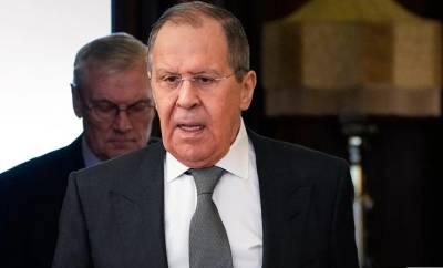 Λαβρόφ: Ο «ολοκληρωτικός πόλεμος» της Δύσης εναντίον της Μόσχας θα διαρκέσει πολύ