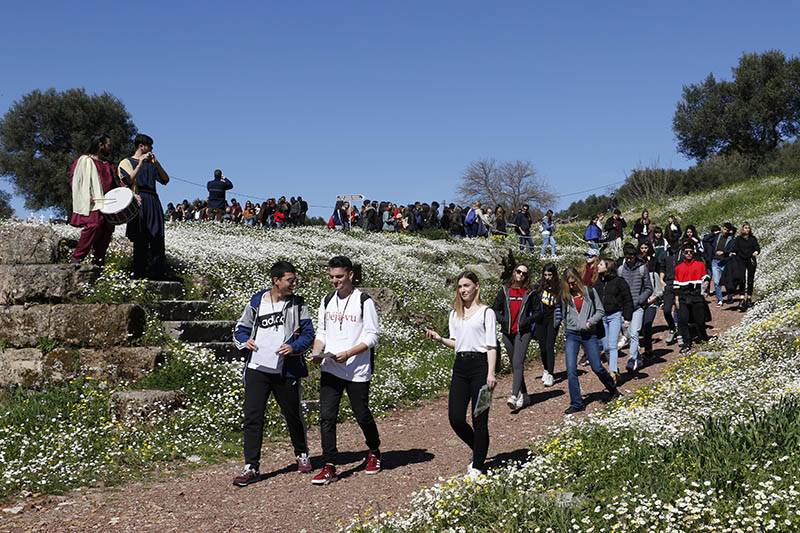 Μεσσηνία: 750 Ιταλοί μαθητές στην Αρχαία Μεσσήνη (βίντεο)