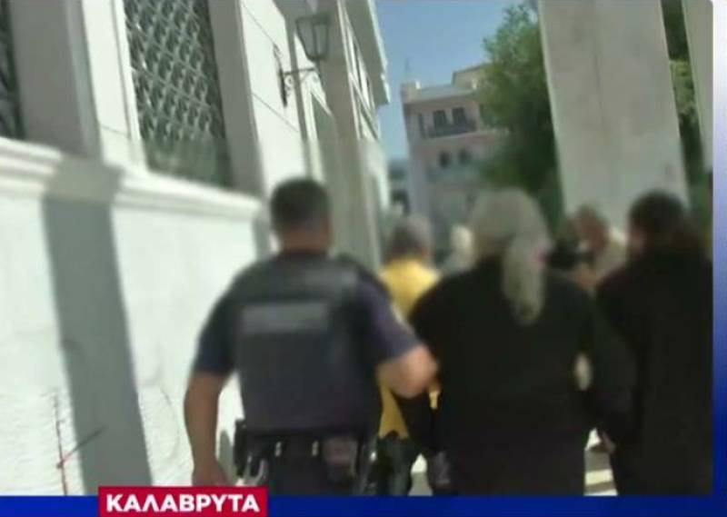 Καλάβρυτα: Μέχρι και τοιχογραφίες της μονής του Μεγάλου Σπηλαίου ήθελε να βγάλει στο σφυρί ο ηγούμενος (Βίντεο)