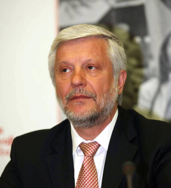 "Τσίνησε" ο Τατούλης για την Αλειφέρη