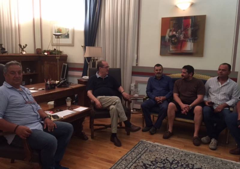 Συνάντηση με Νίκα για στέγαση Αλιέων