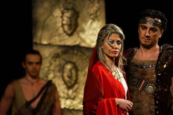 "Αντιγόνη" στο Κάστρο Καλαμάτας από το Κέντρο Ελληνικού Πολιτισμού Μόσχας