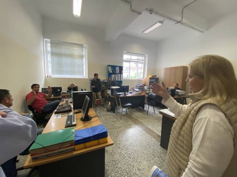 Νέα Δημοκρατία: Επισκέψεις Κουμάντου σε δημόσιες υπηρεσίες