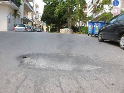 Ξανά λακούβα στη Βύρωνος