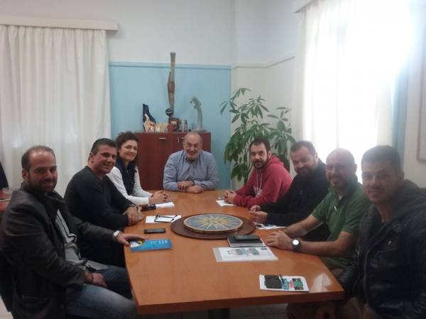 Οι έμποροι της Κυπαρισσίας στο δήμαρχο Τριφυλίας