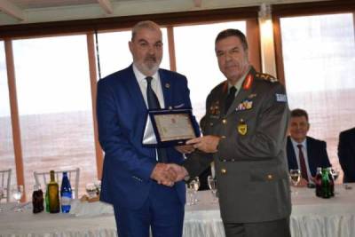Ο Λεβεντάκης για προσφορά Λαλούση στις Ένοπλες Δυνάμεις