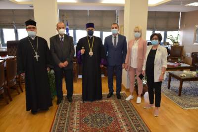 Ο Αρχιεπίσκοπος των Αρμενίων στο δήμαρχο Καλαμάτας