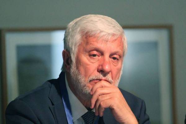 Προβληματίζει η απουσία των περιφερειακών συμβούλων